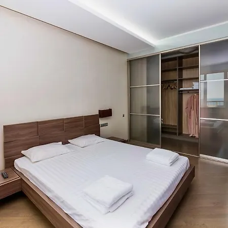 Apartman Lux For Big Family Odessza