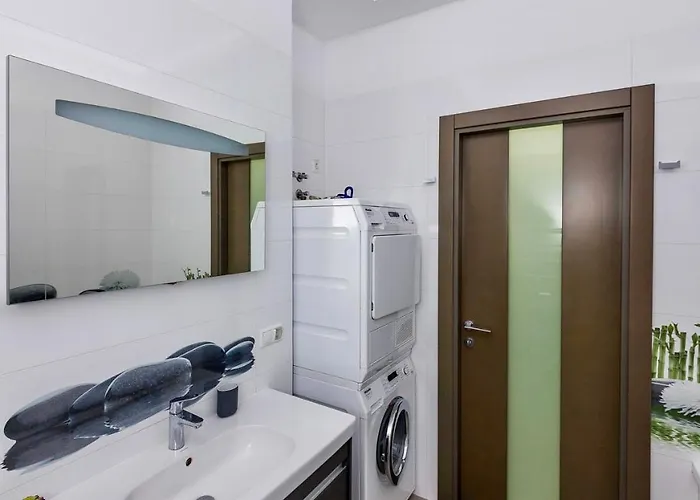 Lux For Big Family * Odessza